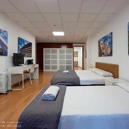 Suites Rooms Valencia 게스트하우스