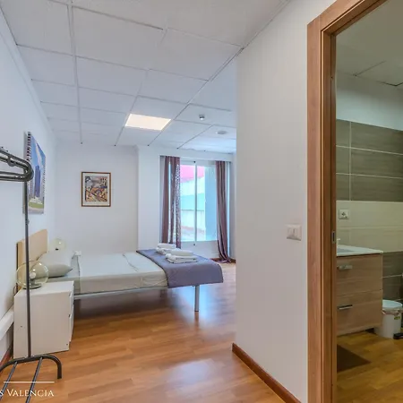 Suites Rooms Valencia 瓦伦西亚