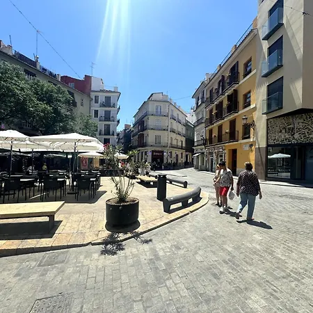 Апартаменты Bonito En Historica Plaza Del Tossal