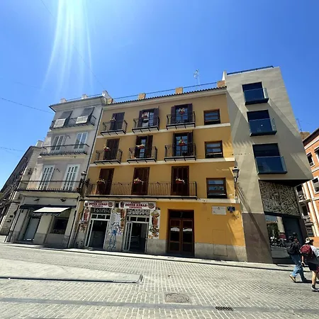 Bonito En Historica Plaza Del Tossal Apartament *