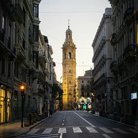 Neobeds - Stylish Modern 1br Near Old Town & Steps From Turia Park Valencia