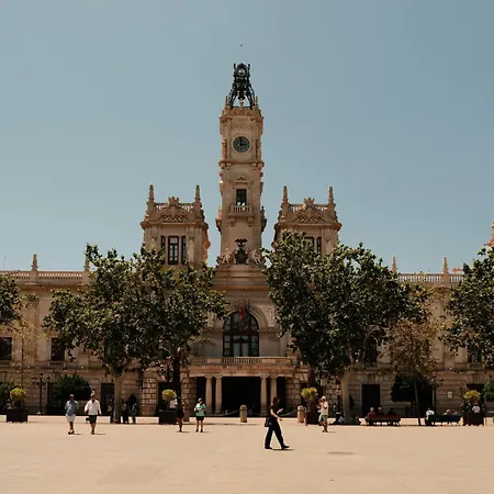 Neobeds - Stylish Modern 1br Near Old Town & Steps From Turia Park