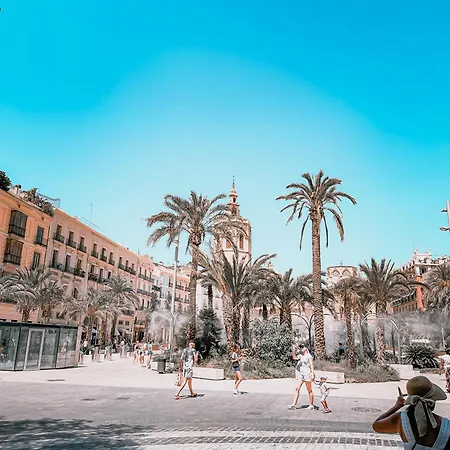 Neobeds - Stylish Modern 1br Near Old Town & Steps From Turia Park Apartment Valencia