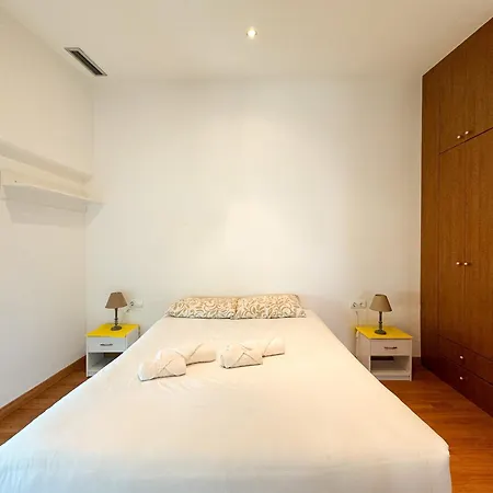 Bonito Cerca De La Plaza De La Virgen *