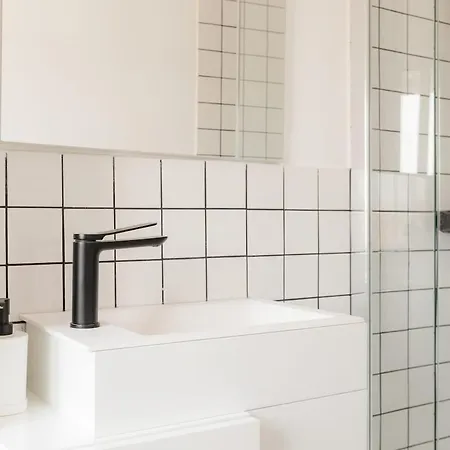 Penthouse With Terrace 2 Bedrooms 2 Bathrooms *