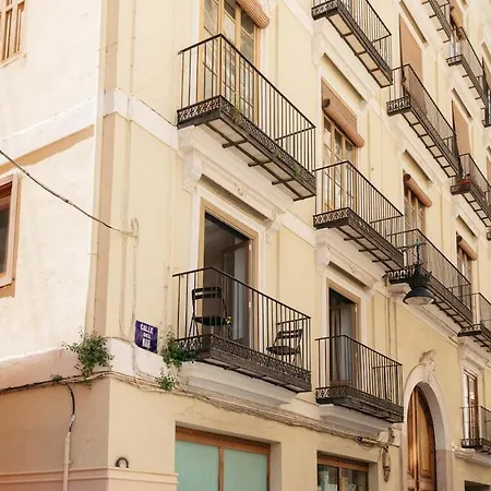 Comfort & Charm In The Center *