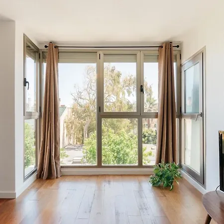 Premium, Lux & Comfort By The Sea Apartment