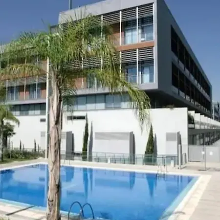 Loft Con Jacuzzi Y Piscina *