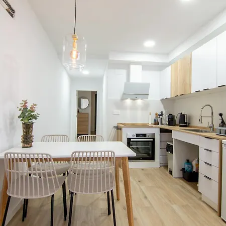 Casa Sant Domenec Savio *