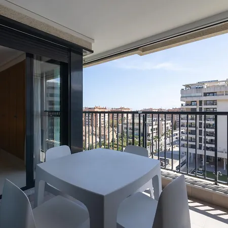 Con Vistas Al Mar, Piscina Y Pista De Paddle