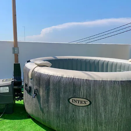 Ayora Penthouse - Jacuzzi, Huge Private Rooftop, Bbq, Sunset Views, Fastwifi, Ac Appartement *
