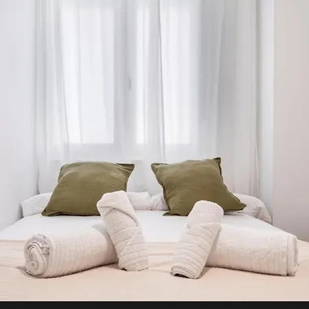 Lugre, Lovely Flat Close To Center *