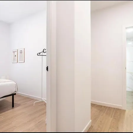 Lugre, Lovely Flat Close To Center *