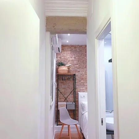 Private With Bathroom, Netflix & Wifi * Valencia