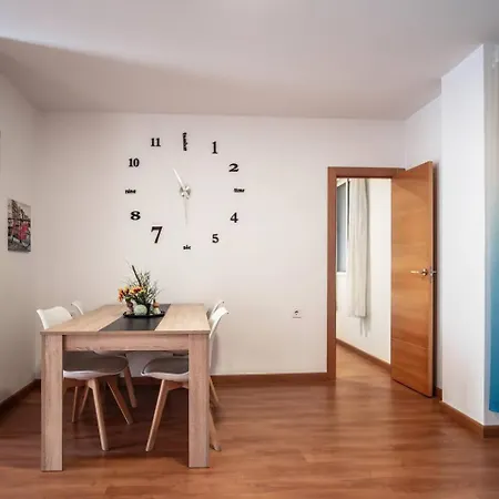 Flats Burjasot Apartment *