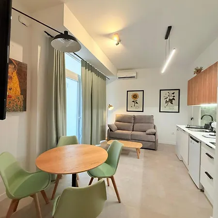 Travel Habitat Oceanografic Apartment