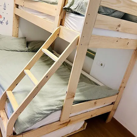 Apartment Beachfront Family With Pool