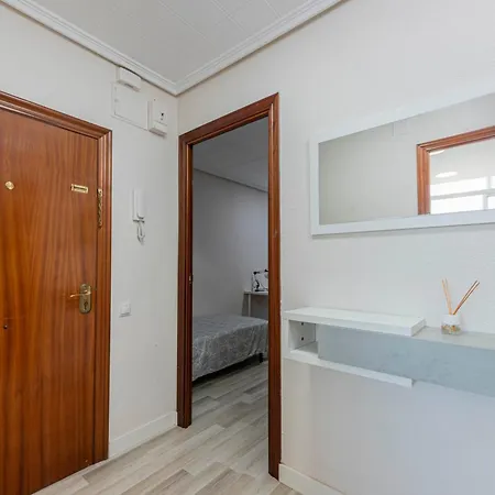 Apartamento En El Cabanyal Enfrente De La Marina Real Valência