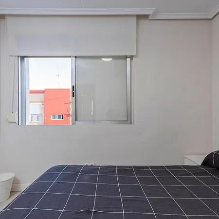 Apartamento En El Cabanyal Enfrente De La Marina Real Valência