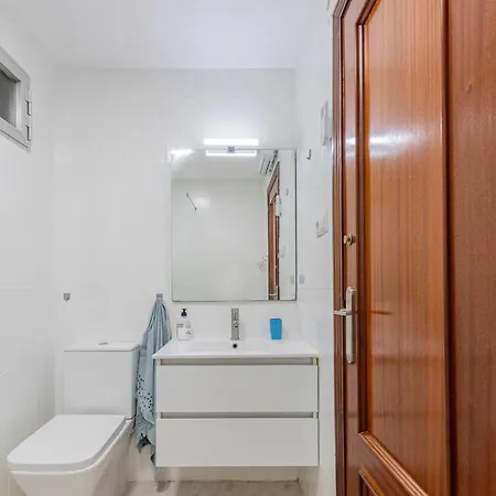 En El Cabanyal Enfrente De La Marina Real Apartamento Valência