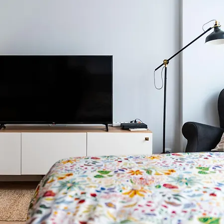 Διαμέρισμα Cozy Next To Plaza Del Ayuntamiento