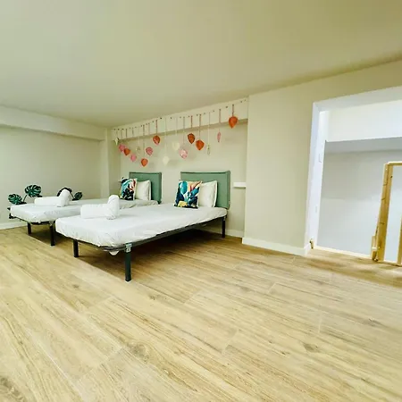 Modern With Style Near Center Apartment Valencia