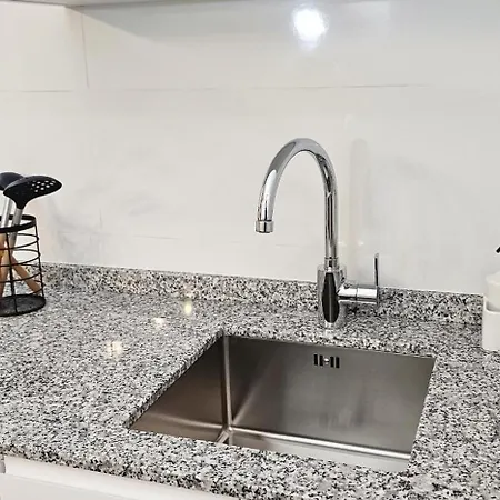 Vacansis Bajo Torrefiel شقة فالنسيا