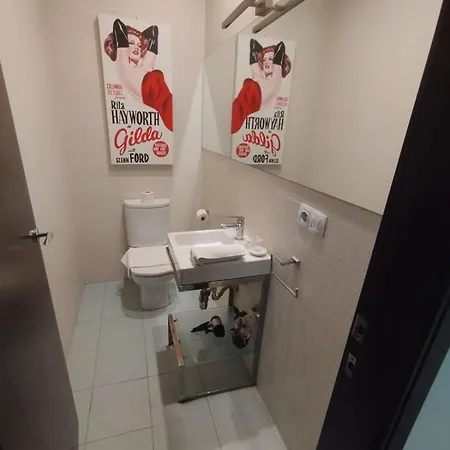 Cozy In The Old Town - San Ramon Apartment