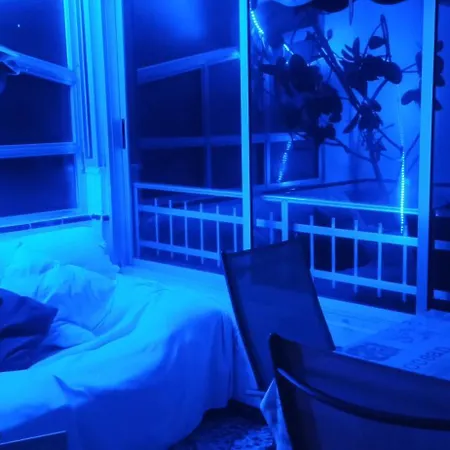 Blue Double Private At Front - En La Playa Piso Compartido Privatunterkunft