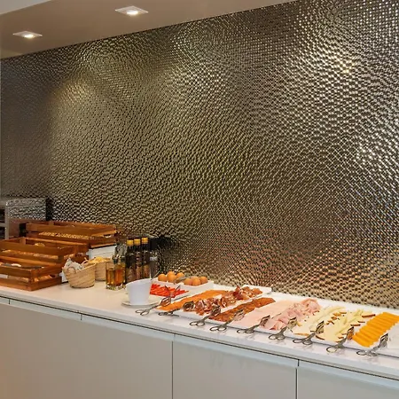 Отель Sh Colon Валенсия