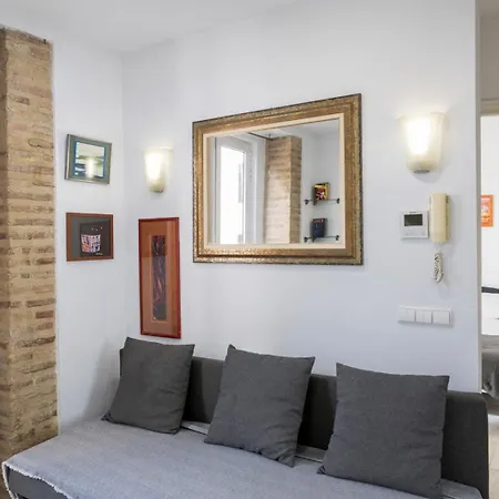 Serrano Park Апартаменты