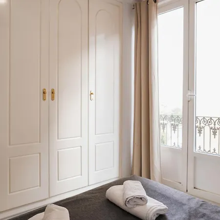 דירה Serrano Park