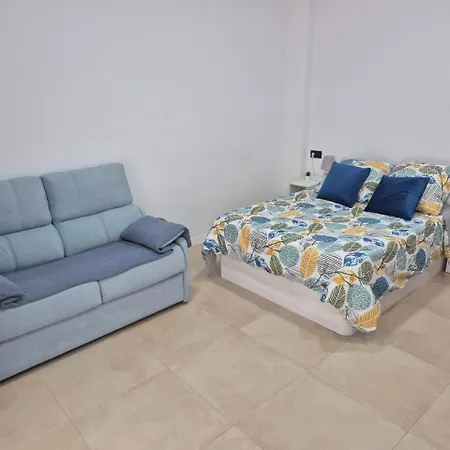 And Валенсия