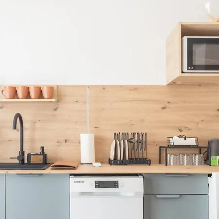 Apartment Deluxe - I *