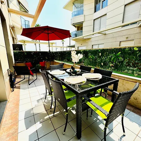 Stylish With Terrace On The Beachfrom Apartment Valencia