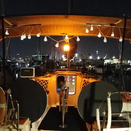 Magnificent Sailboat With Free Parking For Cars