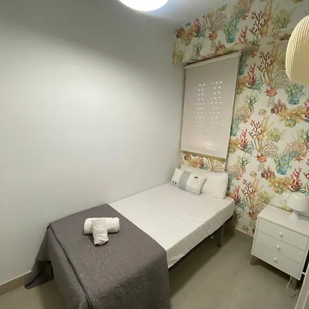 Travel Habitat Playa Del Puig * バレンシア