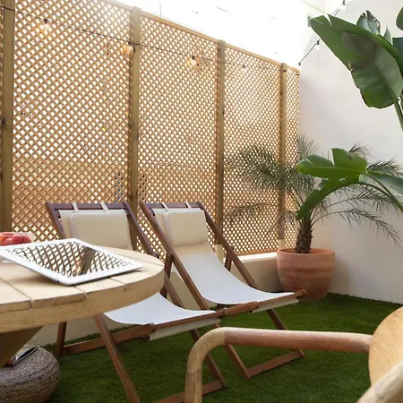 Nomad Haux Mestalla Pensjonat 4*