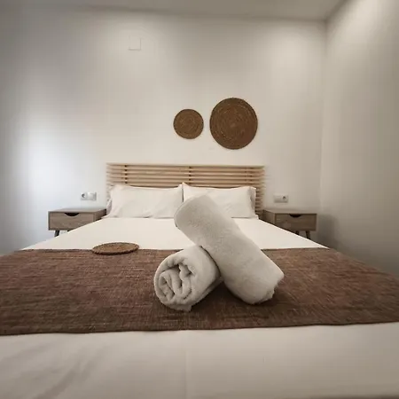 Urban Charm Flat - Extramurs Apartment *