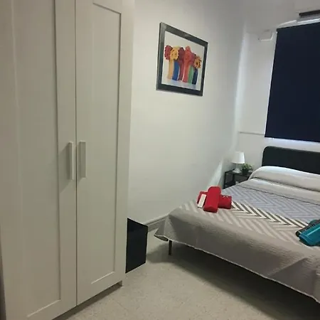 Céntricas Y Tranquilas En Vivienda Compartida Alloggio in famiglia Valenza