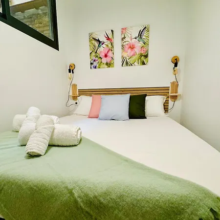 Mediterranean Flat Next To The Historic Center *