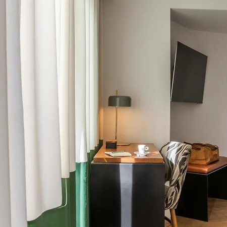 Mate Cosmo - Centre, 3* Valencia