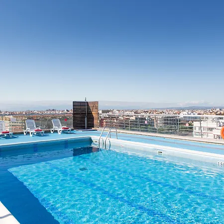 Отель Novotel Lavant 4*
