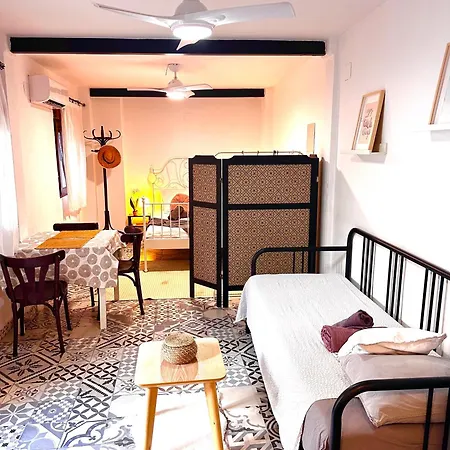 Apartment Cozy En Ruzafa 2-3 Personas Con Aire Acondicionado Y Salida Directa A Terraza