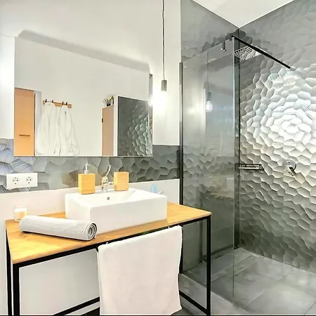 Urban Loft *