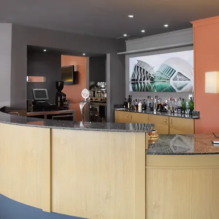 Express Ciudad De Ciencias By Ihg Отель