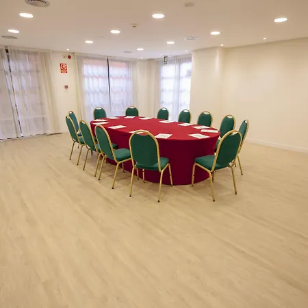 Express Ciudad De Ciencias By Ihg Отель