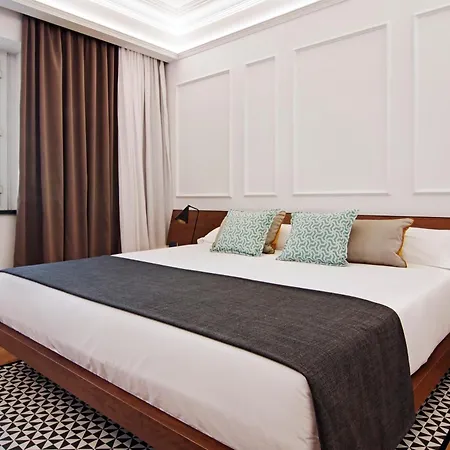 Hotel One Shot Reina Victoria