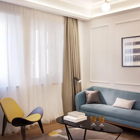 One Shot Reina Victoria 4*