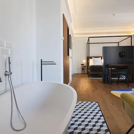 One Shot Reina Victoria Valencia